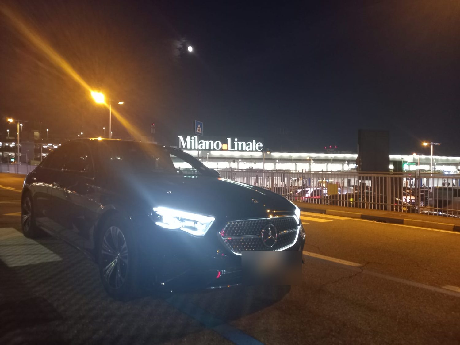Mercedes Classe E Virtus Autonoleggio all'aeroporto di Milano Linate
